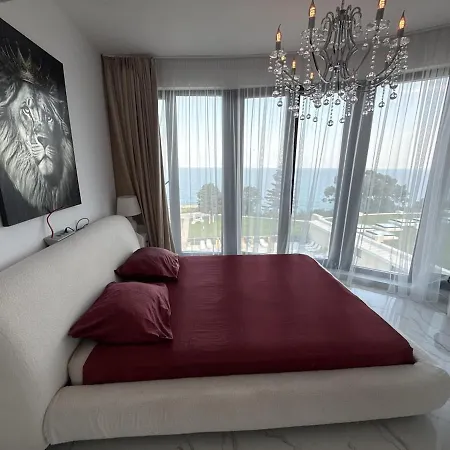 Premium! Skyline Panorama Full Sea View, Pool, Sauna, Free Parking! Apartament