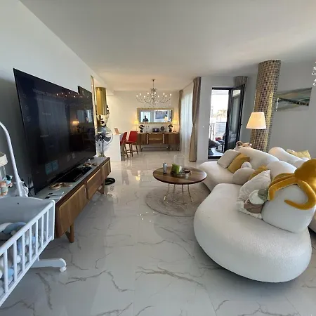 Apartament Premium! Skyline Panorama Full Sea View, Pool, Sauna, Free Parking! Warna