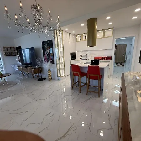 Apartament Premium! Skyline Panorama Full Sea View, Pool, Sauna, Free Parking! Warna