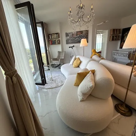 Premium! Skyline Panorama Full Sea View, Pool, Sauna, Free Parking! *