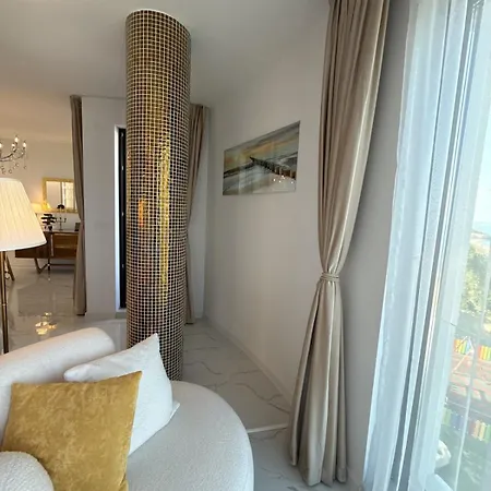 Premium! Skyline Panorama Full Sea View, Pool, Sauna, Free Parking! Apartament Warna