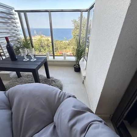 Premium! Skyline Panorama Full Sea View, Pool, Sauna, Free Parking! Apartament